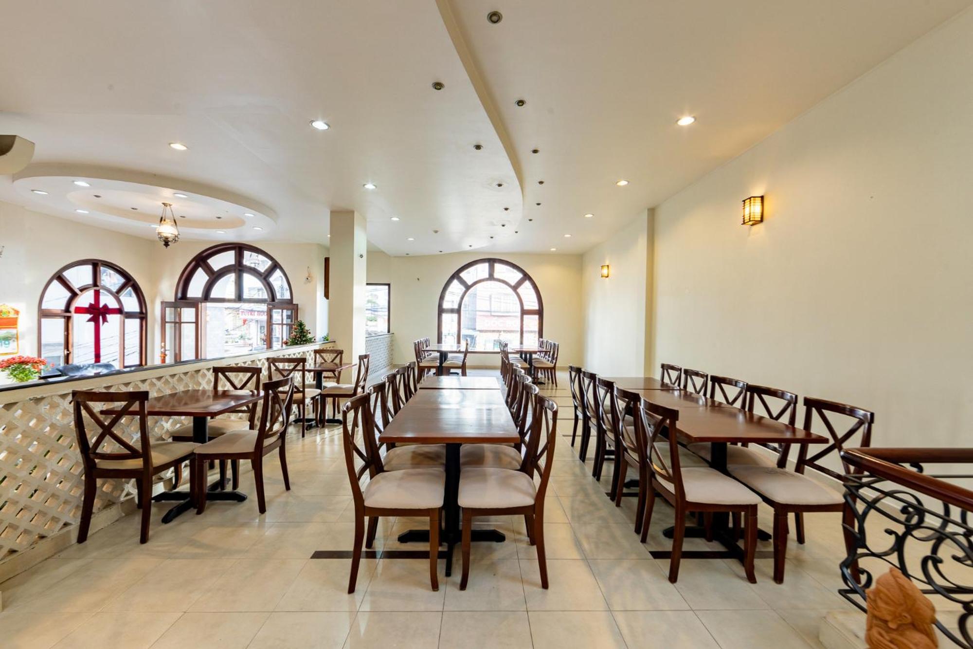 Hung Phong Hotel - Near Dalat Night Market Exterior photo