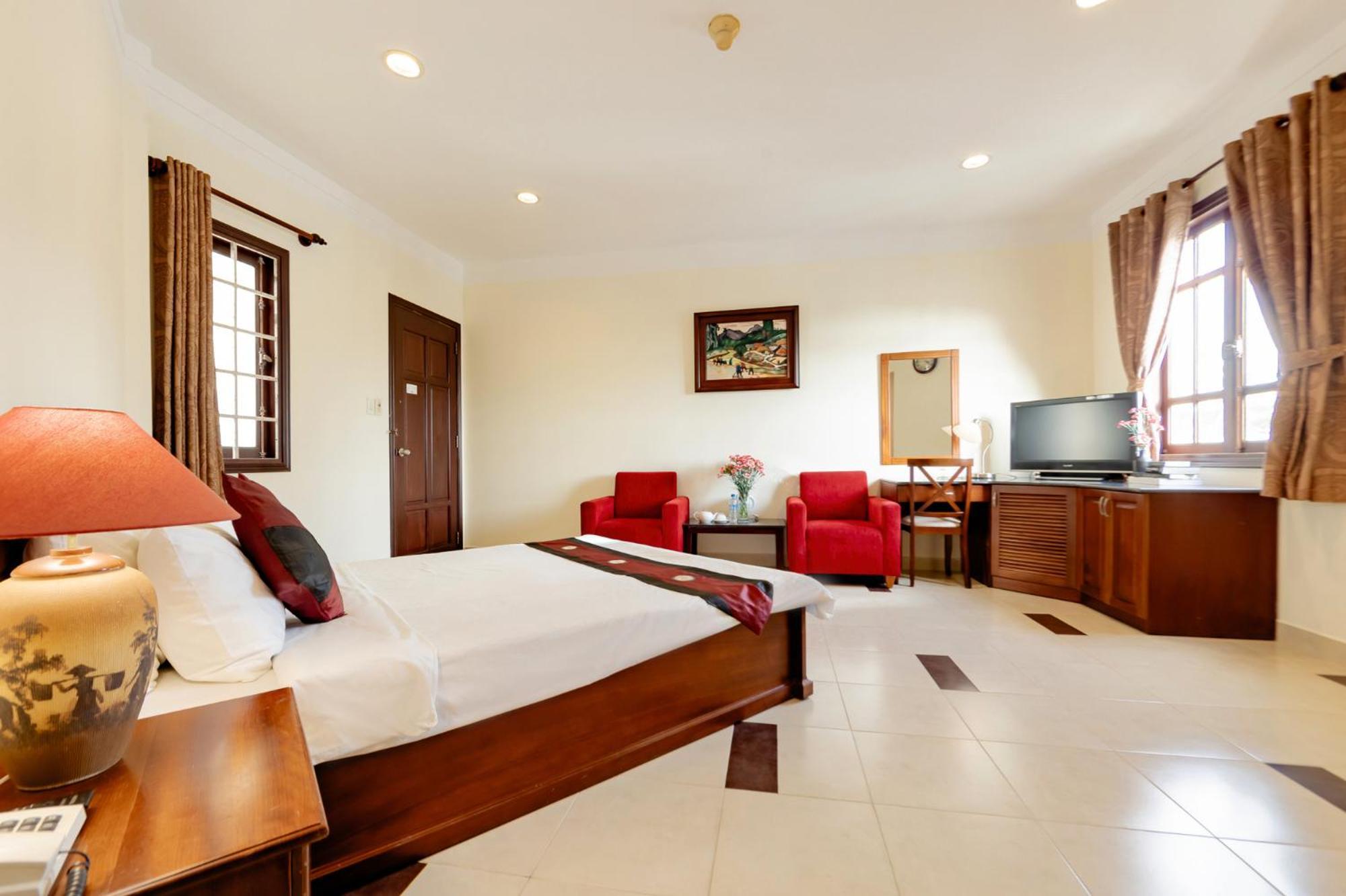 Hung Phong Hotel - Near Dalat Night Market Exterior photo